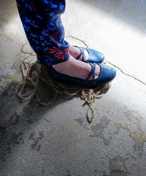 Füße einer Tänzerin aus dem Studiengang Tanztherapie